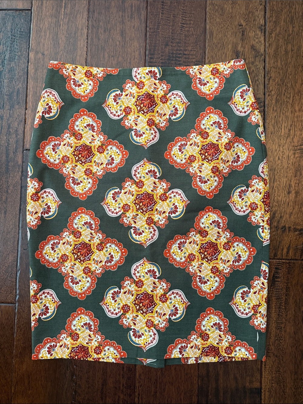 LOFT Olive Green Mosaic-Print Pencil Skirt